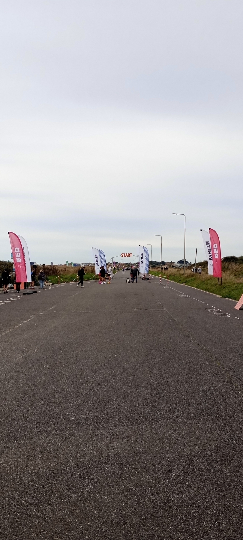 start line of Bournemouth half marathon 